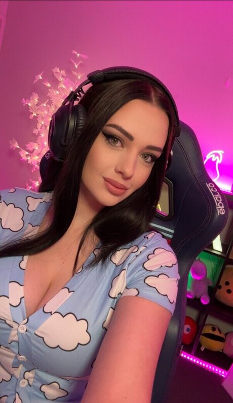Nacktes geleaktes OnlyFans-Foto von Eleanorsaur
