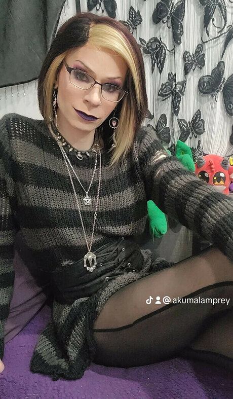 Nacktes geleaktes OnlyFans-Foto von Akumalamprey