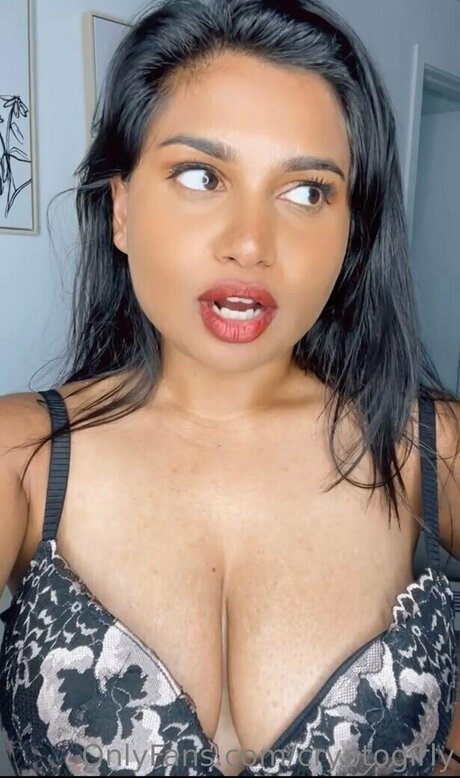 Nacktes geleaktes OnlyFans-Foto von Miss Patel