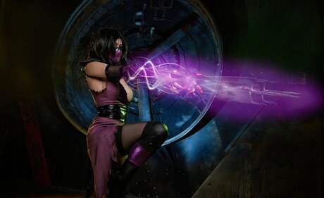 Mortal Kombat Erotic Cosplay