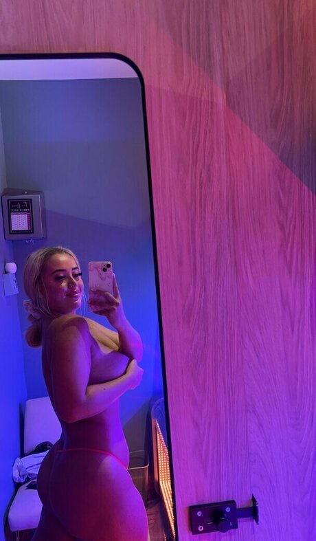 Bigboobzbarbie
