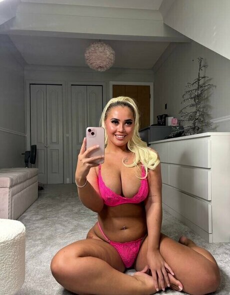 Bigboobzbarbie