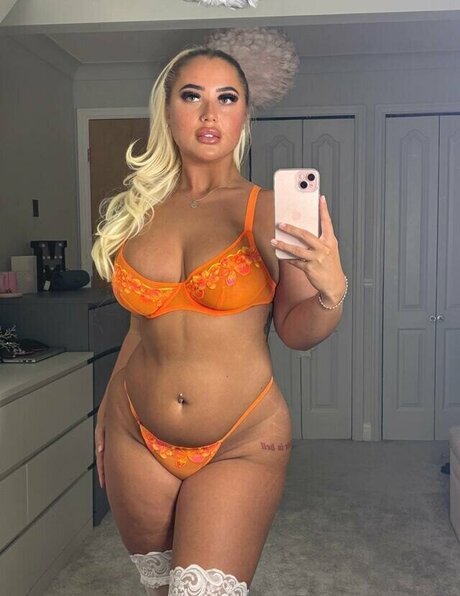 Bigboobzbarbie
