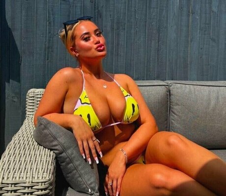 Bigboobzbarbie