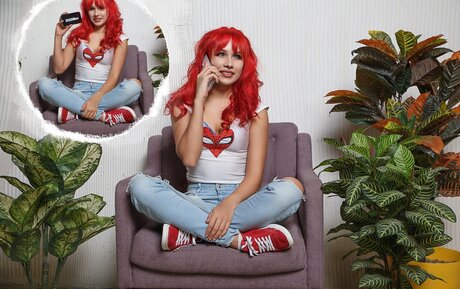 Nacktes geleaktes OnlyFans-Foto von Red Saya