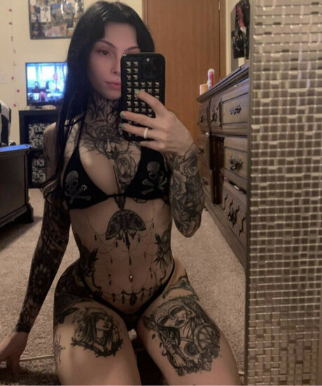 Tyniquewebster