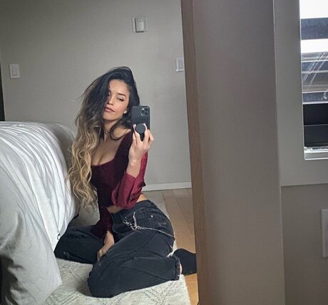 Valkyrae