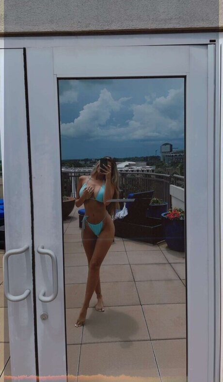 Madeline Hope / hadelinemope