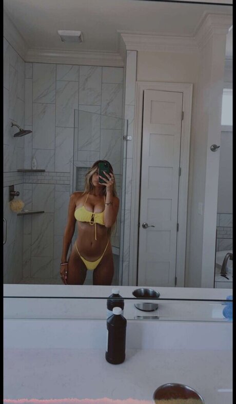 Madeline Hope  Hadelinemope