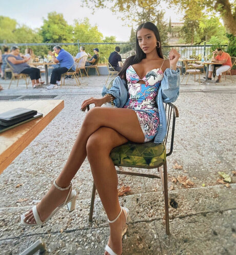 Nacktes geleaktes OnlyFans-Foto von Ellie Balta