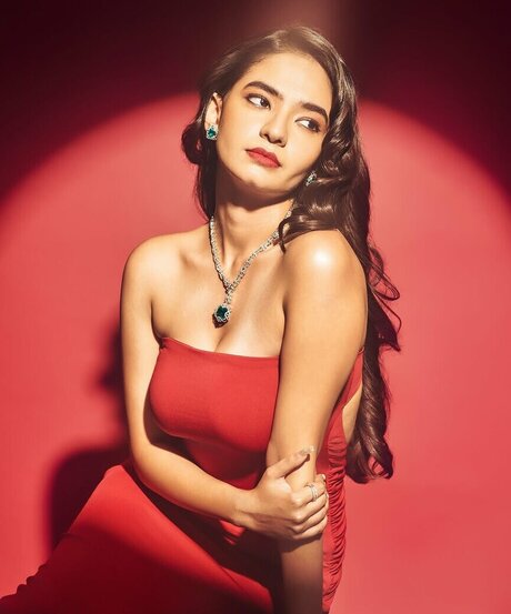 Nacktes geleaktes OnlyFans-Foto von Anushka Sen
