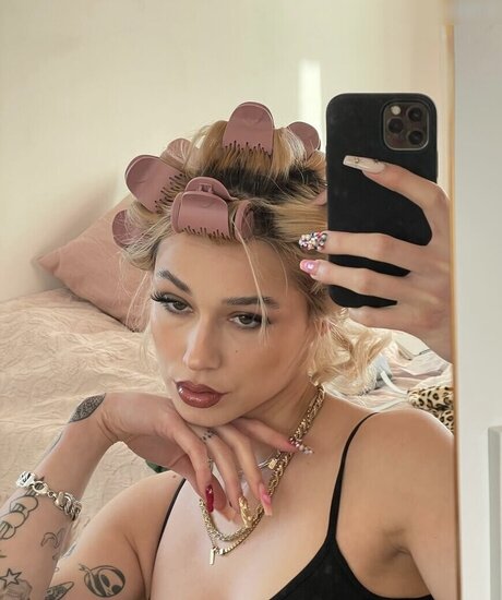 Janaxnell