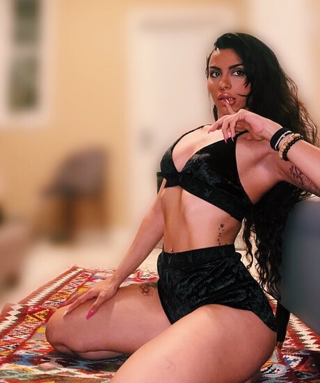 Nacktes geleaktes OnlyFans-Foto von Hivacova