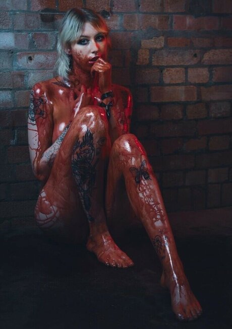 Nacktes geleaktes OnlyFans-Foto von Sisterwhippy