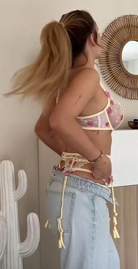 Nacktes geleaktes OnlyFans-Foto von Eyfreundin