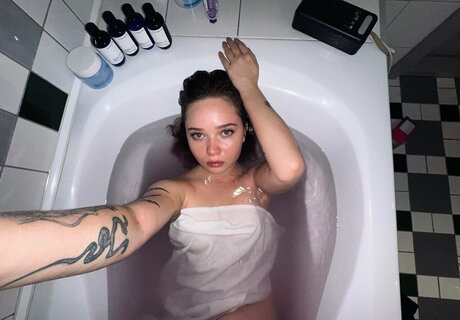 Enina24