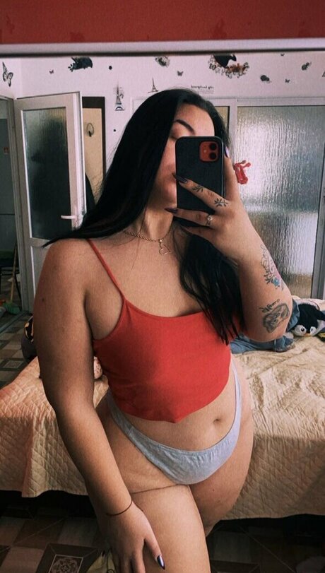 Ellyyelly