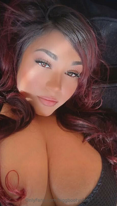 Nacktes geleaktes OnlyFans-Foto von Biggbootyybrii