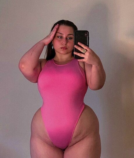 Nacktes geleaktes OnlyFans-Foto von Isurfavpisces