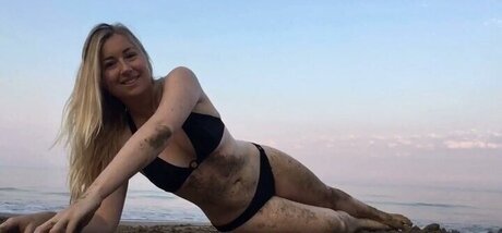 Nacktes geleaktes OnlyFans-Foto von Lena Kupke