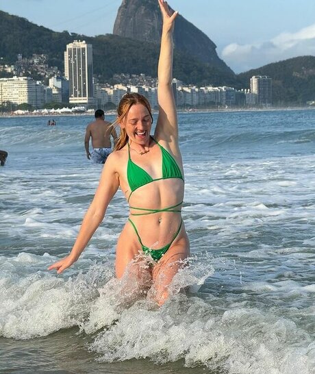 Molly Carlson