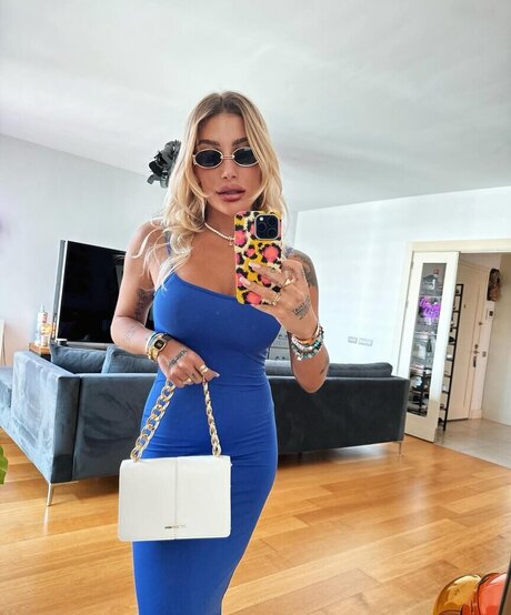 Irem Derici