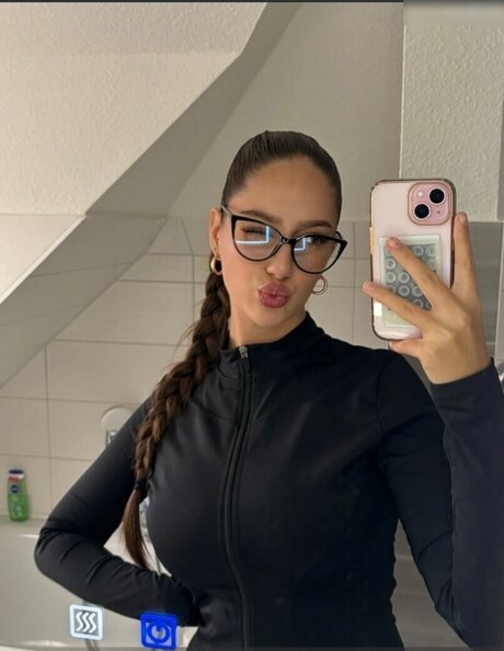Leni_pntr