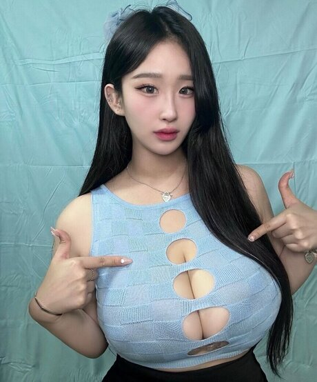 Nacktes geleaktes OnlyFans-Foto von Dahee0326 Dhoheb