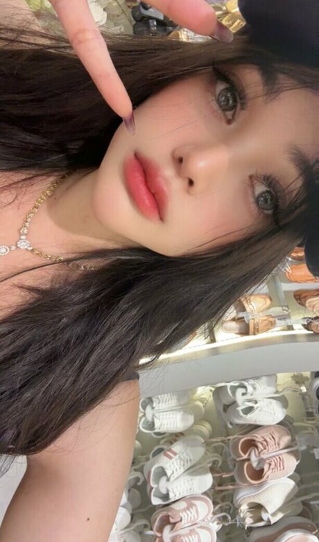 Olivea Hadid