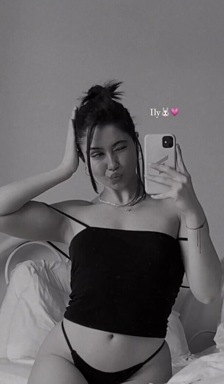Nacktes geleaktes OnlyFans-Foto von Hilal Fener