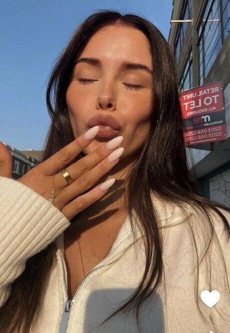 Clarissa Bea