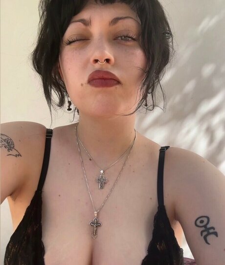 Violet Grohl
