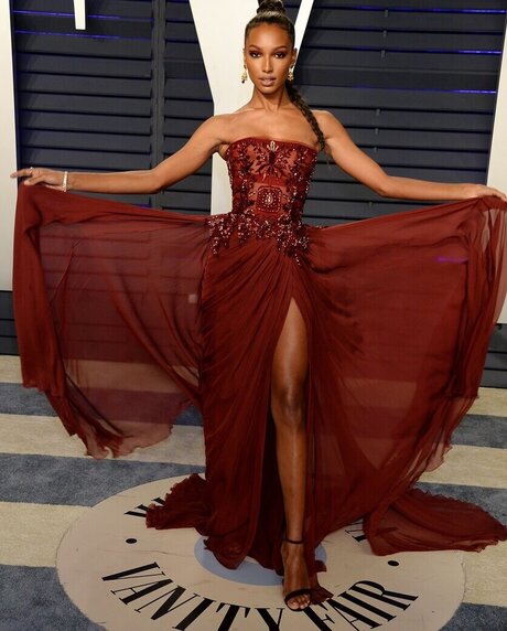 Nacktes geleaktes OnlyFans-Foto von Jasmine Tookes