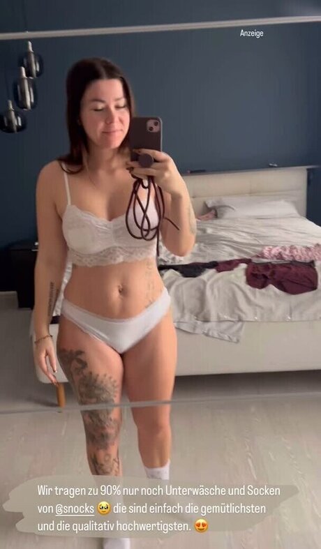Nacktes geleaktes OnlyFans-Foto von Die Meedtis