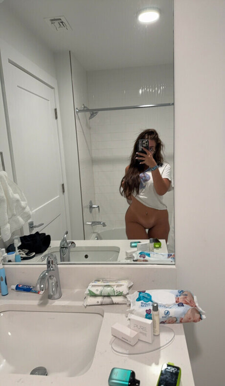 Nacktes geleaktes OnlyFans-Foto von Gigitaylorrr