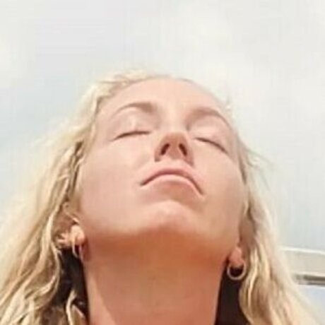 Nacktes geleaktes OnlyFans-Foto von Jeneva From Parity