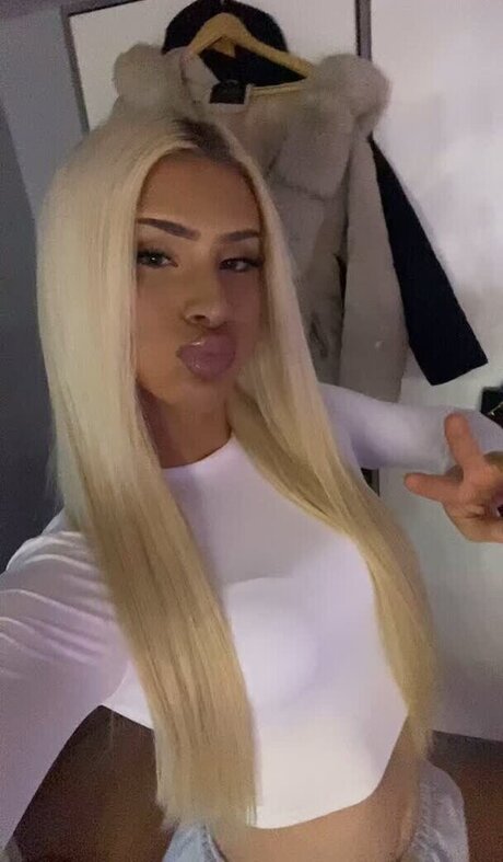 Nacktes geleaktes OnlyFans-Foto von Barbie Lessa