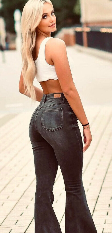 Nacktes geleaktes OnlyFans-Foto von Kamryn Dockery