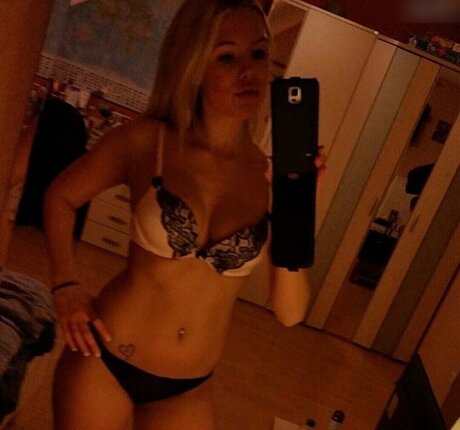 Hollaura