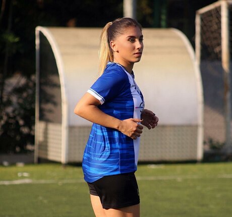 Elif Karaarslan