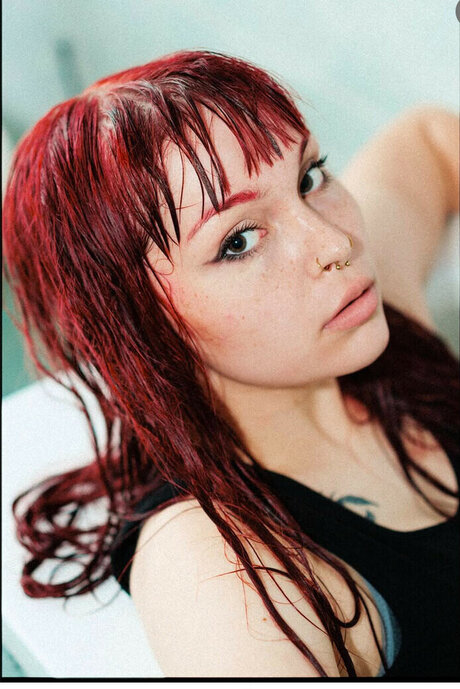 Nacktes geleaktes OnlyFans-Foto von Seeyouinthemoshpitt