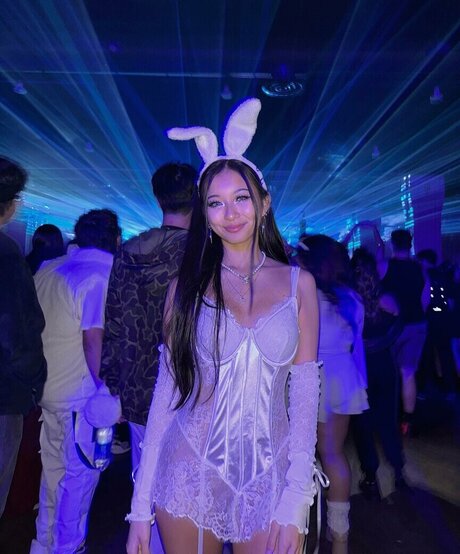 Nacktes geleaktes OnlyFans-Foto von Courtney Luong