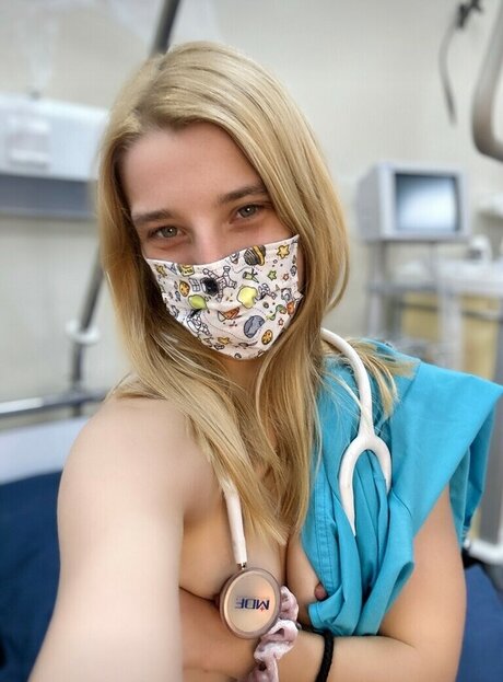 Nacktes geleaktes OnlyFans-Foto von Sarahwi2002