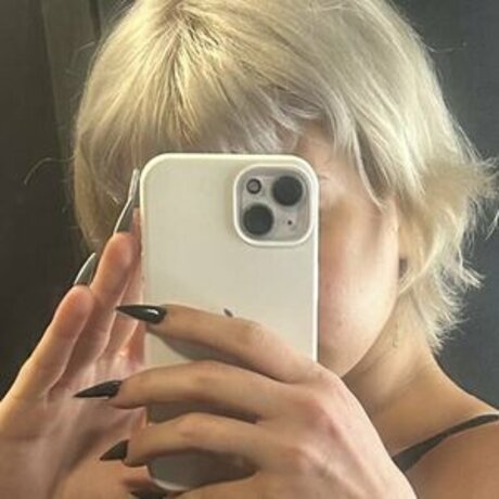Nacktes geleaktes OnlyFans-Foto von Ghosztgirl