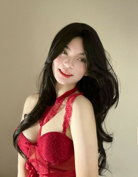 Nacktes geleaktes OnlyFans-Foto von Niken Andalusi