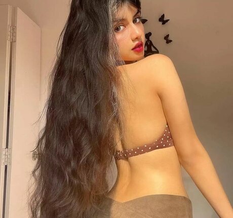 Nacktes geleaktes OnlyFans-Foto von Aishwarya Harishankar