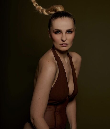 Jana Riva