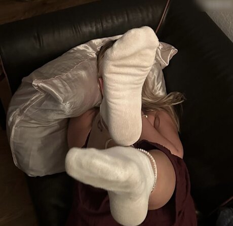 Mila.leather.socks