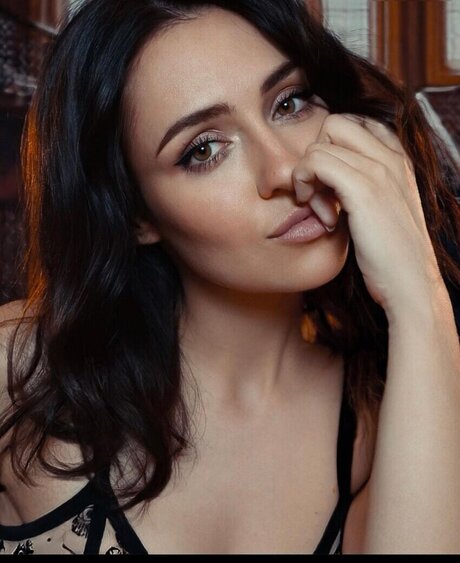 Regina Hixt