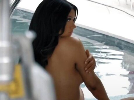 Shirin David